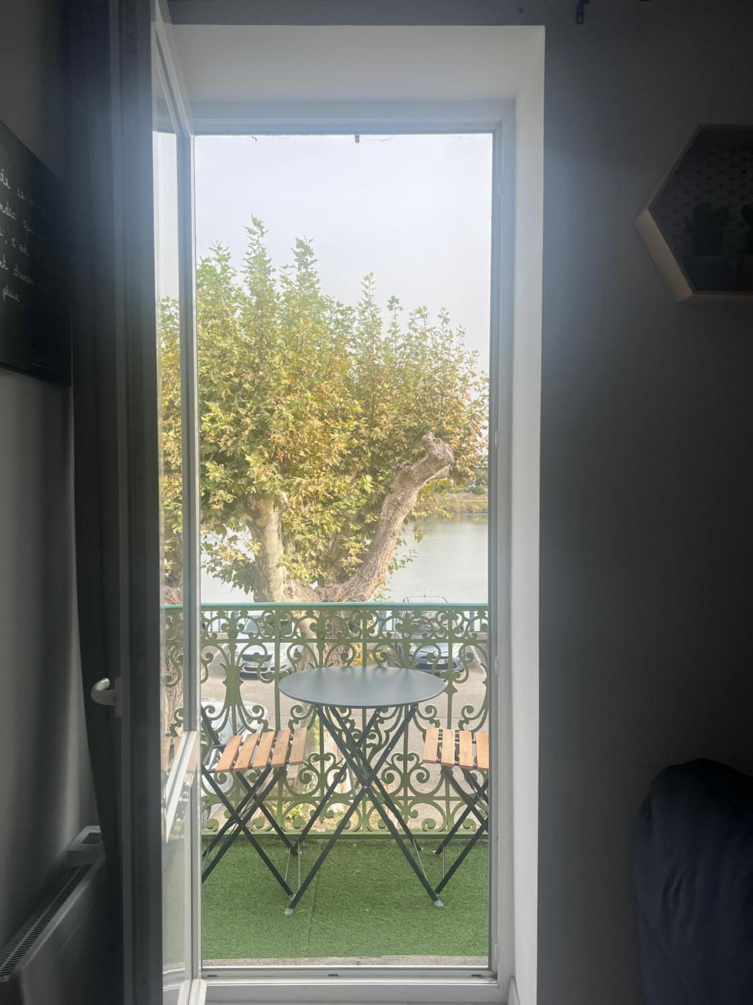 Serrières Appartement Prive « Rive Droite » מראה חיצוני תמונה